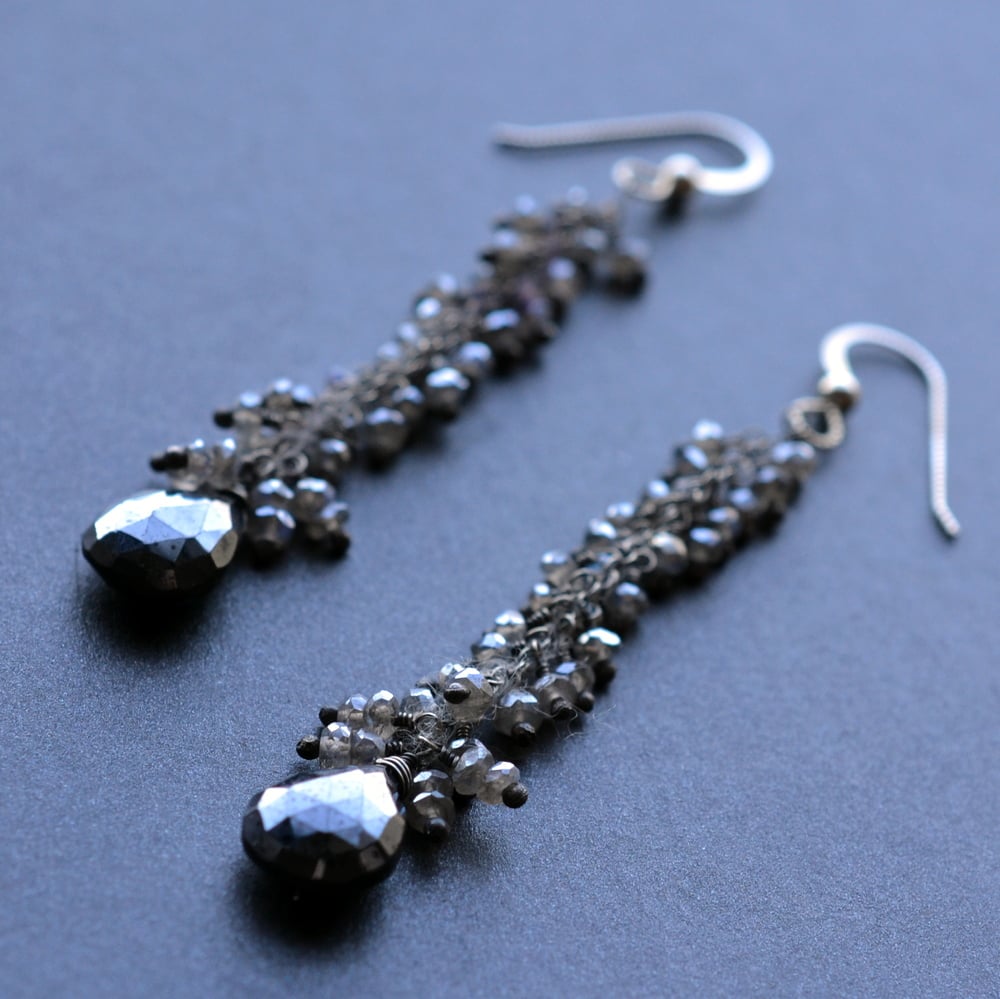 Image of  Glam Deco Drops - Mystic Quartz & Black Spinel