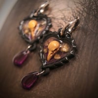 Image 1 of Pendientes | Colgante  Heart Locket Raven
