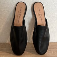 Image 1 of CHINESE LAUNDRY Black Genuine Leather Slip-On slide Sandals