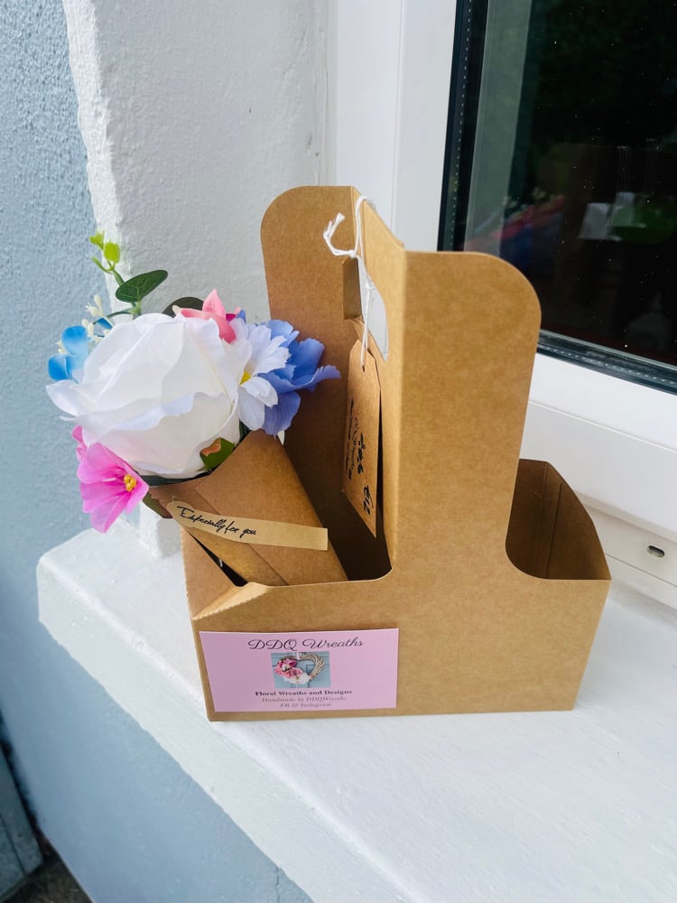 Image of Floral Posie and Coffee Cup Holder (take away) 