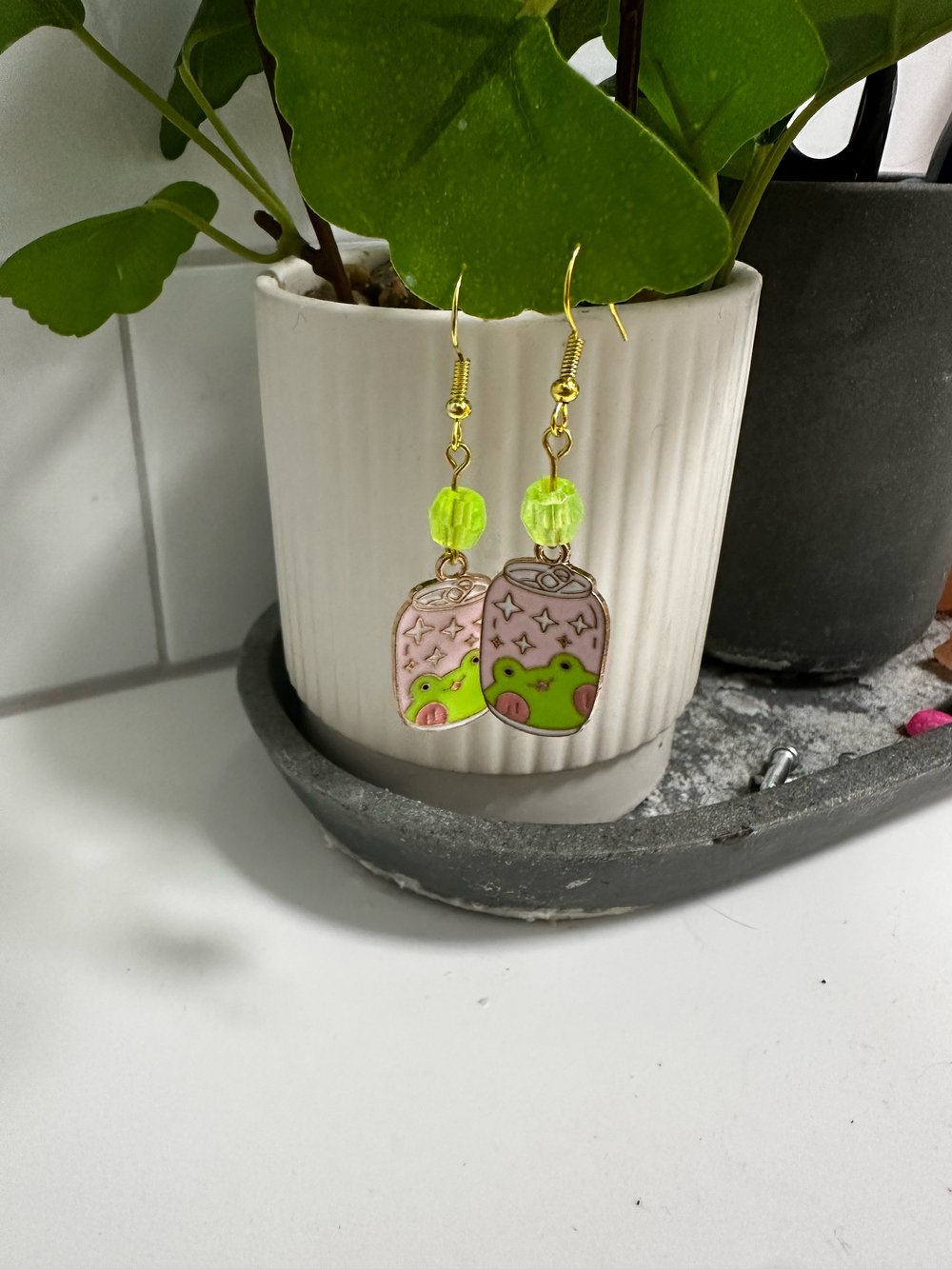 Image of Froggy earrings 