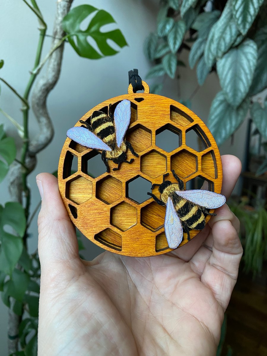 Bee and Honeycomb ornament | Peony & Bee