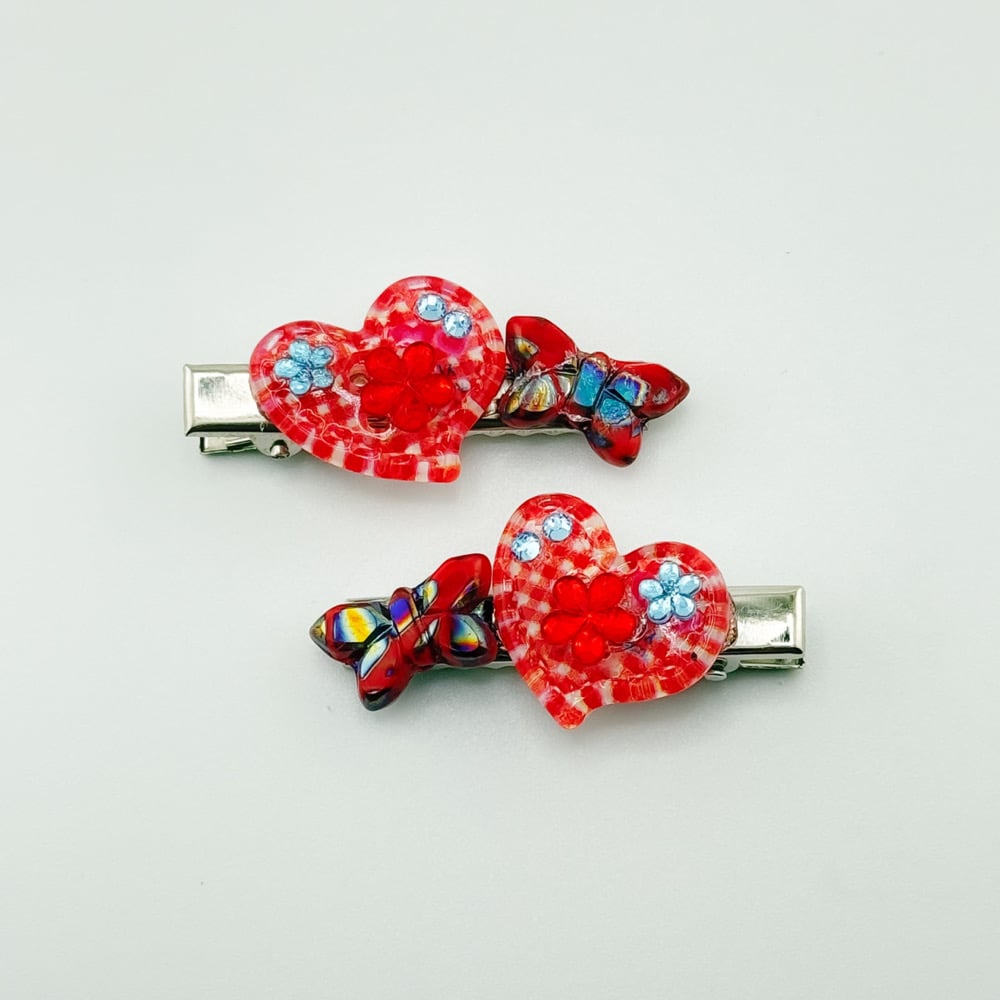 Image of Checkered Clips