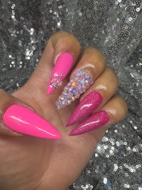 Image 4 of  Pink queen, Stiletto gel press on nails  