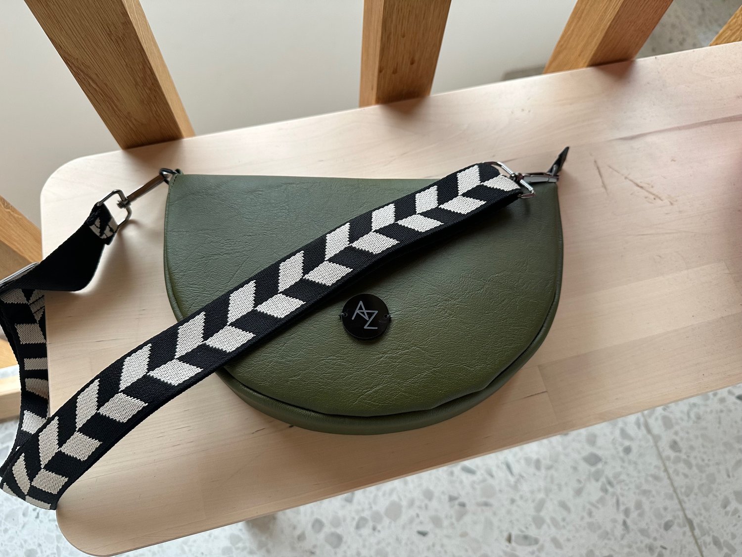 Image of Half moon bag olive