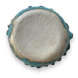 Image of SCALLOPED RIM SERVING BOWL