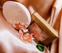 Image 2 of Stunning Tallow, Seawater and Calamine Soap 