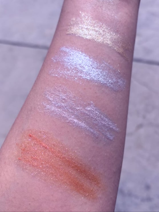 Image of Pretty Me Up✨🦋✨Highlighting Glow✨🦋