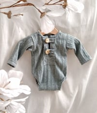 Image 1 of Photoshooting boys bodysuit | Asher-1 | 0-3 months | sage