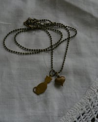 Image 4 of gatito necklace 