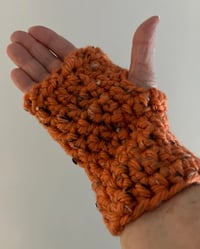 Image 4 of Super Chunky Fingerless Mittens