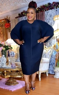 Show black dress 