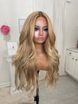 Image of Rita with clip in extensions (pre order)