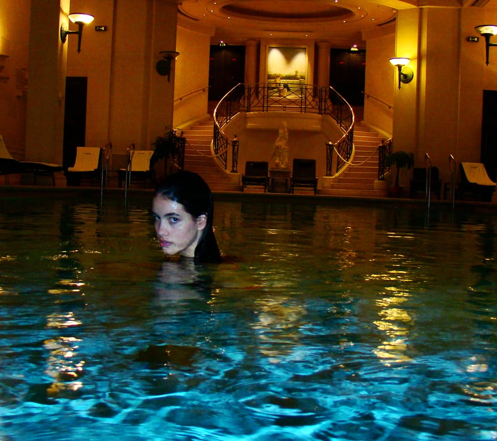 Image of Descender 12" vinyl