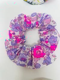 Image 4 of *EN STOCK* Chouchou au choix parmi les 5 Modèles
