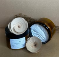 Image 2 of Vanilla musk