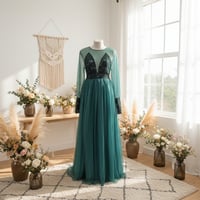 Image 1 of photography dress Adelle - size M - emerald - photo props