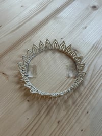 Image 8 of 1950s Pearl Crown