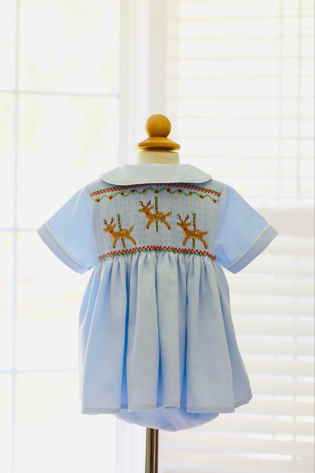 ELH x Manolitas Christmas Carousel Collection | Elizabeth Layne