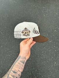 Image 3 of TRI TONE STONE NEW YORK YANKEES CUSTOM FITTED CAP