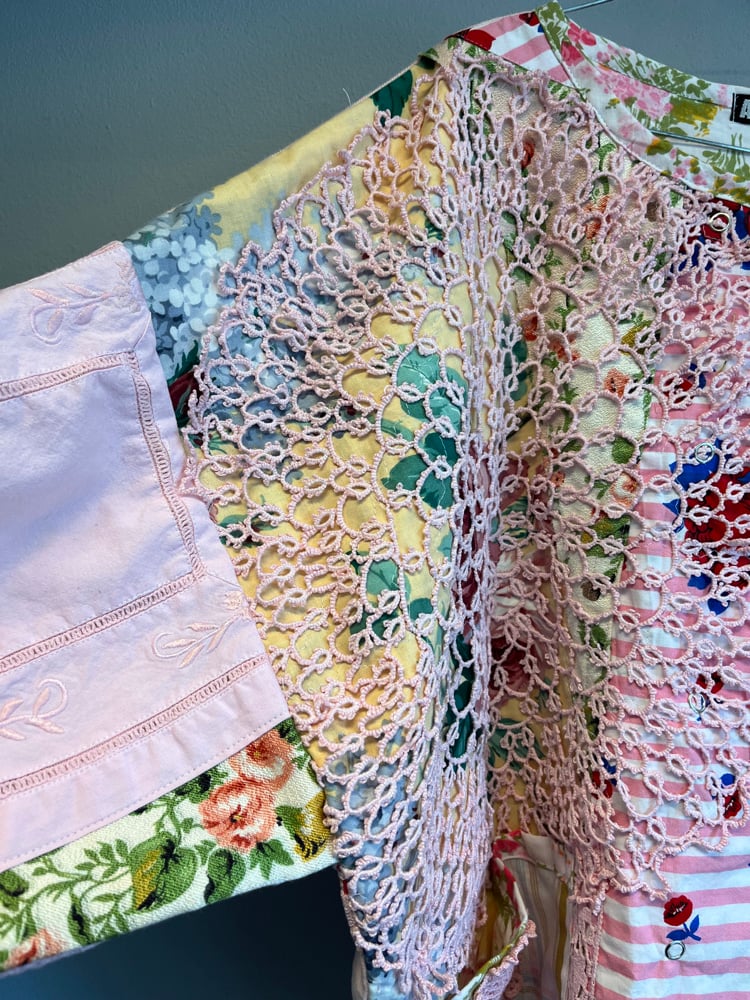 Image of Sunday puzzle jacket pink (xs-xl)