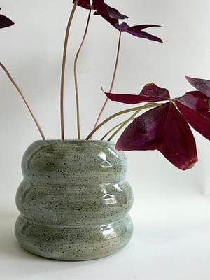 Image of Wiggle utensil holder/vase in sage 