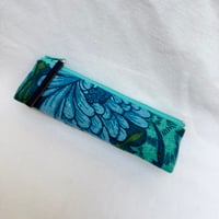 Image 4 of William Morris Standing Pouch No.12