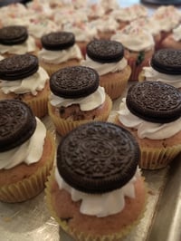 Image 1 of Cupcakes/Dozen - Pickup 