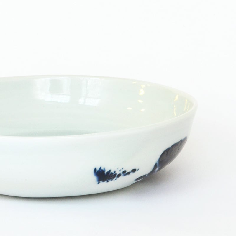 Image of porcelain serving dish