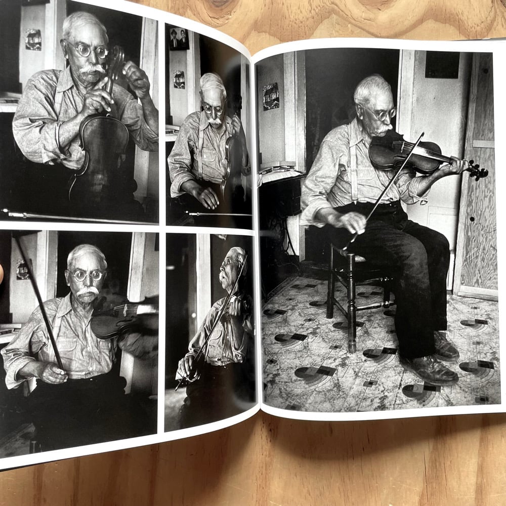 Elliot Erwitt - Sequentially Yours | Photobook Junkies