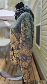 Image 2 of Floral Flukes