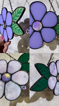 Image 5 of Fused Daisy Suncatchers