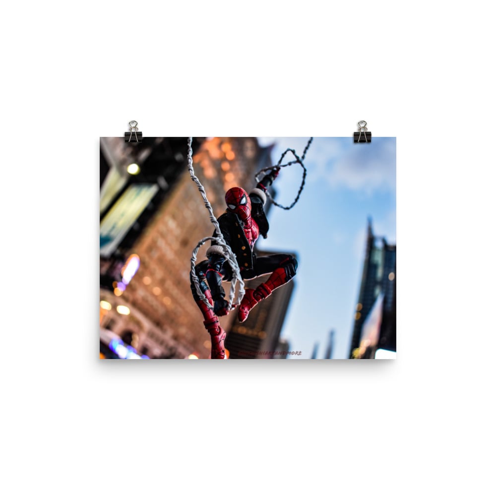 Times Square swinging