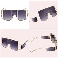 Image 3 of Gradient Grape