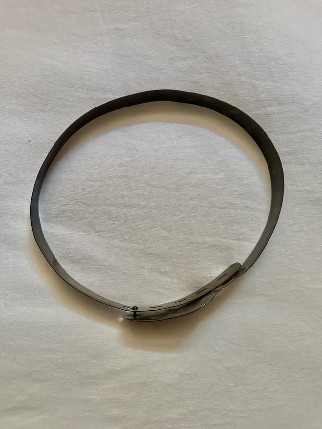 70s metal clasp circle blt