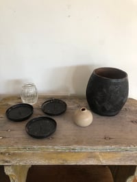 Image 2 of Petit vase bois noir 