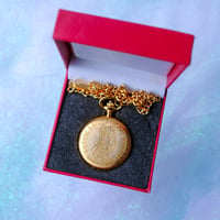 Image 3 of Pretty Guardian Sailor Moon Fan Club Reproduction Nakayoshi Gold Pocket Watch (2019)