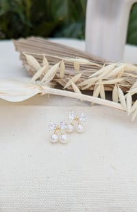 Image 2 of Crystal Pearl Bows