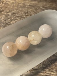 Rose quartz mini spheres 