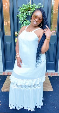 Image 3 of Laci Maxi White