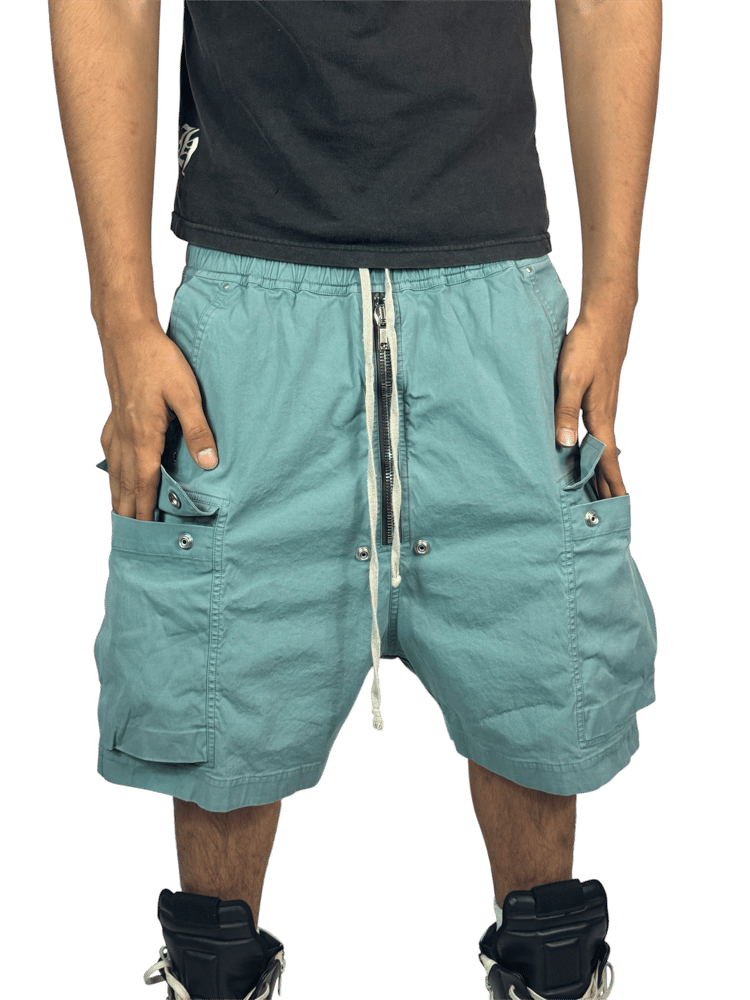 Image of Rick Owens SS25 Hollywood “Mouthwash” Cargo Bela Shorts