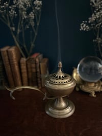 Image 3 of Encensoir à main, en laiton massif, milieu XXème siècle 