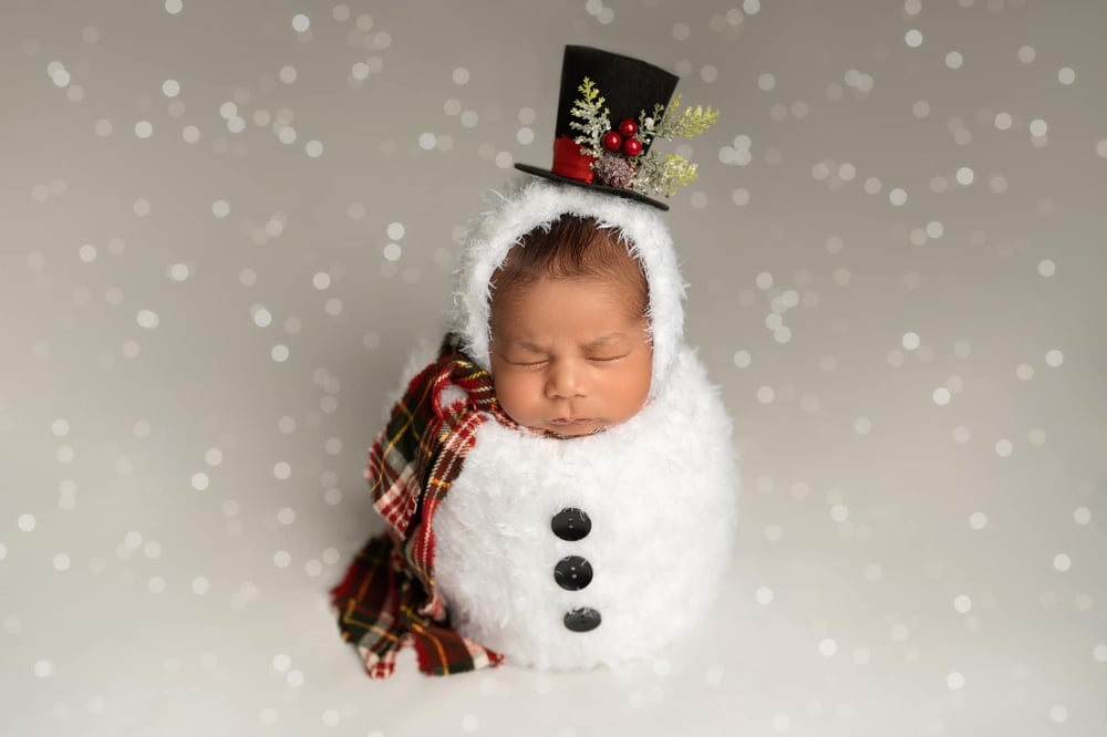 Image of Snowman Swaddle Pouch 