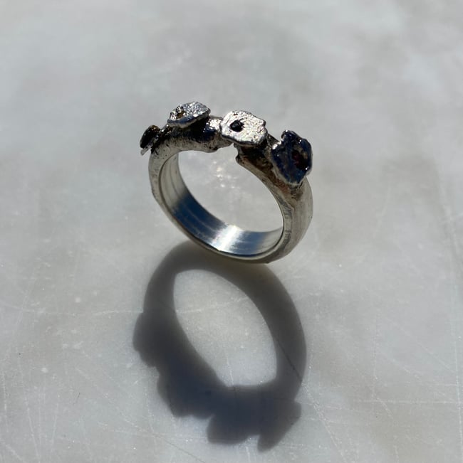 Garland ring 