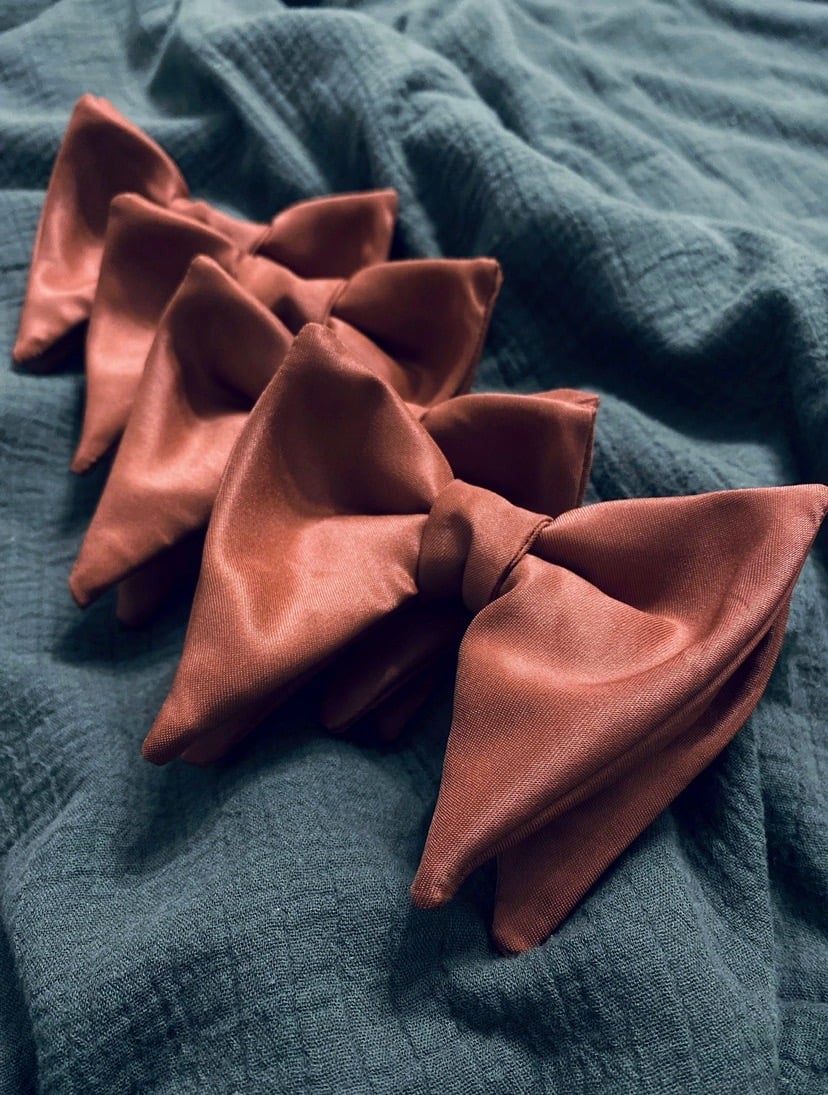 COPPER | OVERSIZED EVENT BOW TIE