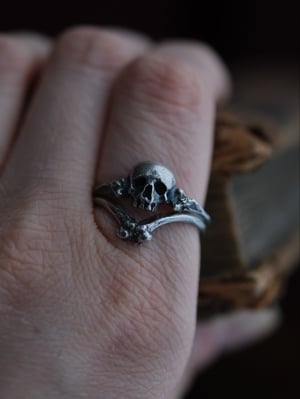 Image of MEMENTO MORI RING