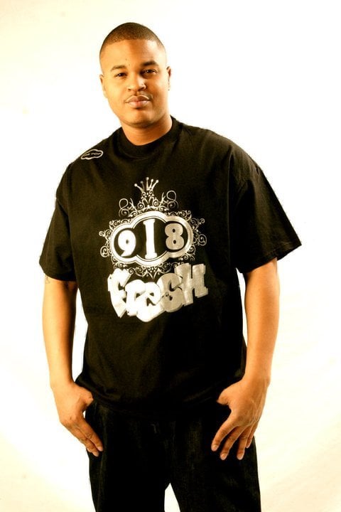 Image of 918 FRESH BLK/SILV