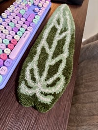 Image 3 of Queen Anthurium Leaf Desk Rug