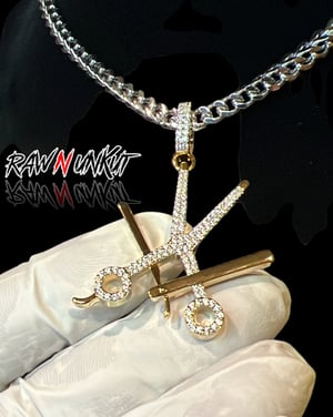 Image of RAW N UNKUT RAZOR & SHEAR PENDANT