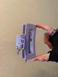 Image 2 of FIERCE CLAW CLIP (style j)